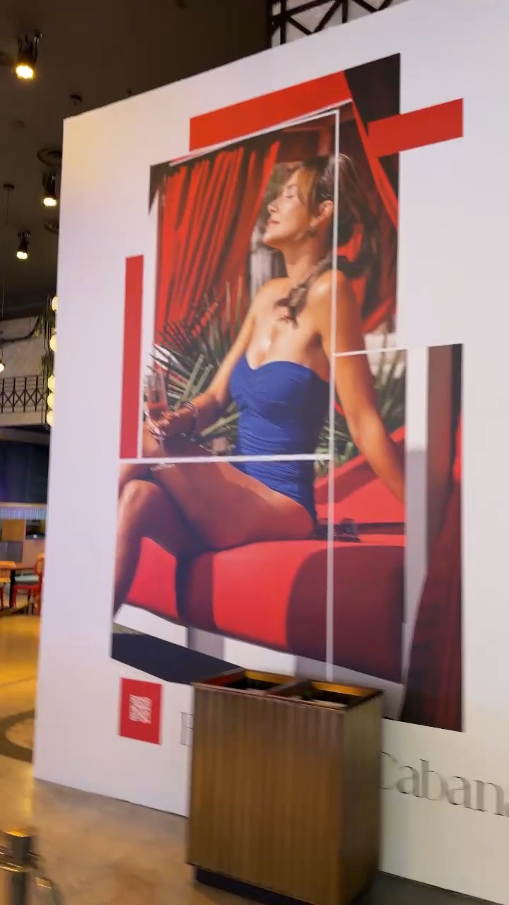 Video of Alle Lounge and Awana Spa barricade graphics